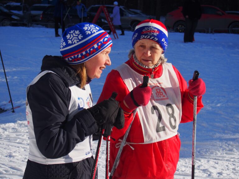 Read more about the article Коньки, лыжи и валенки — продолжаем зимний спорт в первую неделю весны